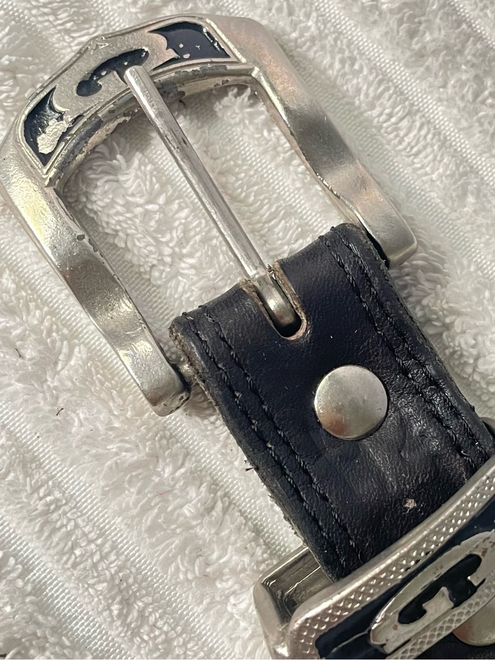 Vintage Guess Black Leather Belt with Silver Buckle